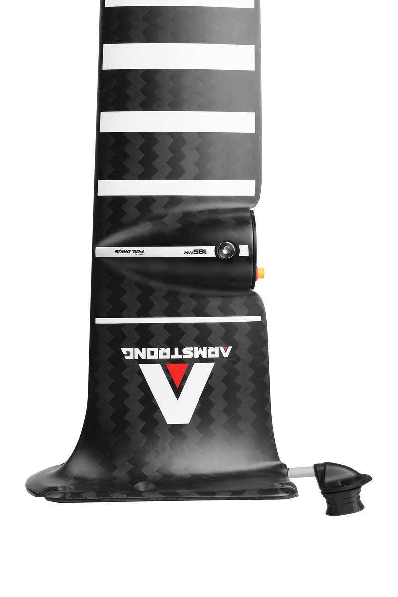 Armstrong x Foil Drive Integrated Carbon Mast