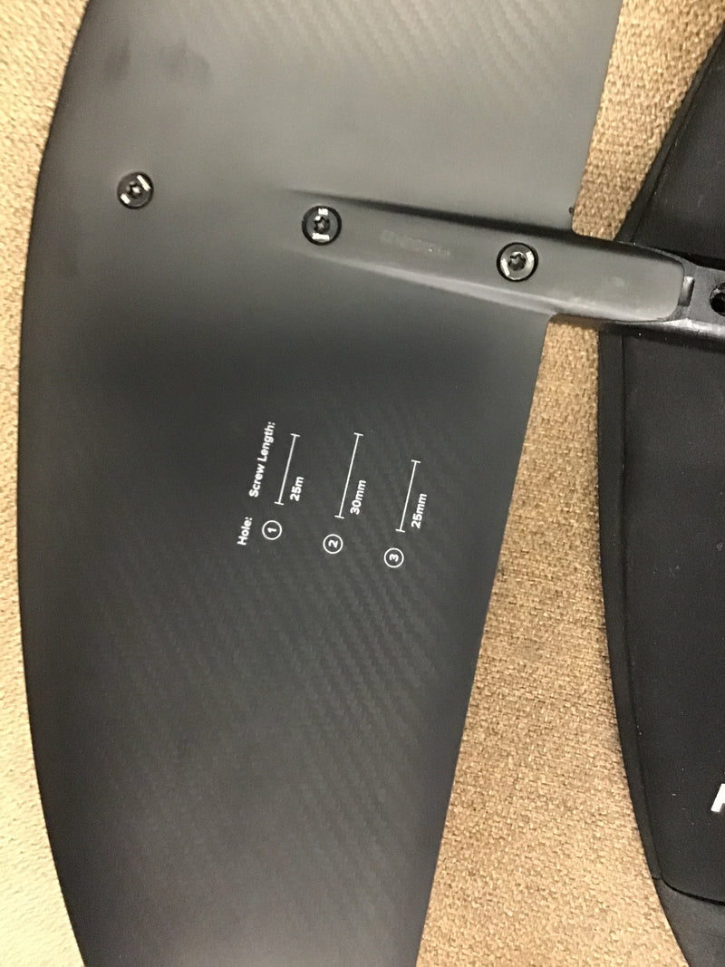 Used Slingshot 684 lowers kit w/ mast