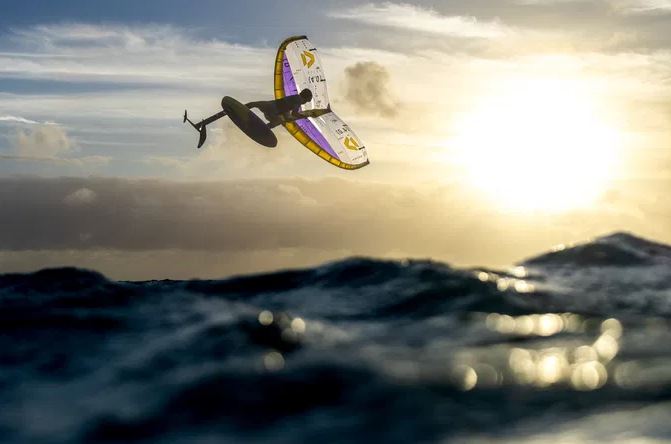 2024 Duotone Slick D/LAB Wingfoil Hand Wing