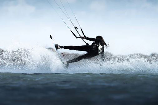 2025 Mystic Stealth Hardshell Waist Harness