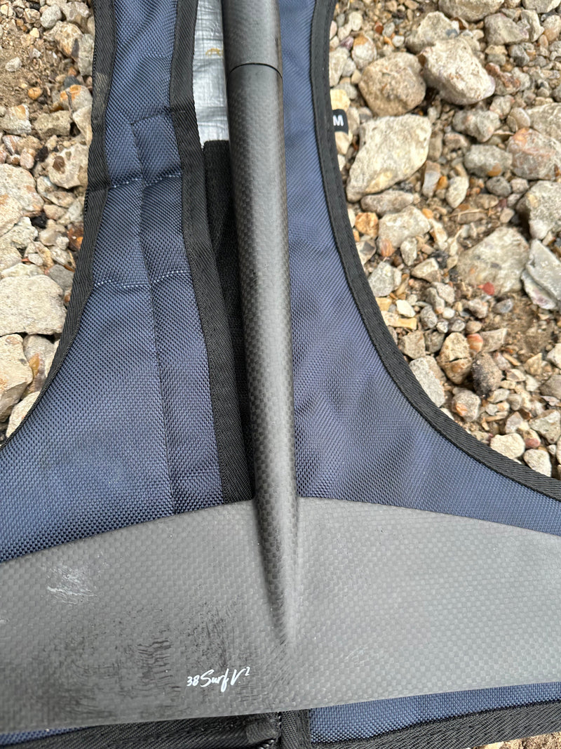 Lift 200 Surf V2 Front and 38 rear wing with cover Demo