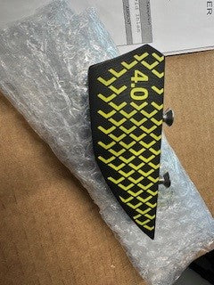 G10 40mm Kiteboard Fins set of 4 with hardware